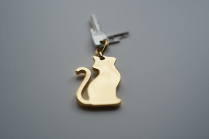 Móc khóa kim loại mạ hình mèo