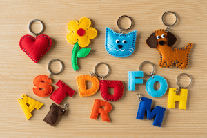 Móc khóa vải nỉ (felt keychain)