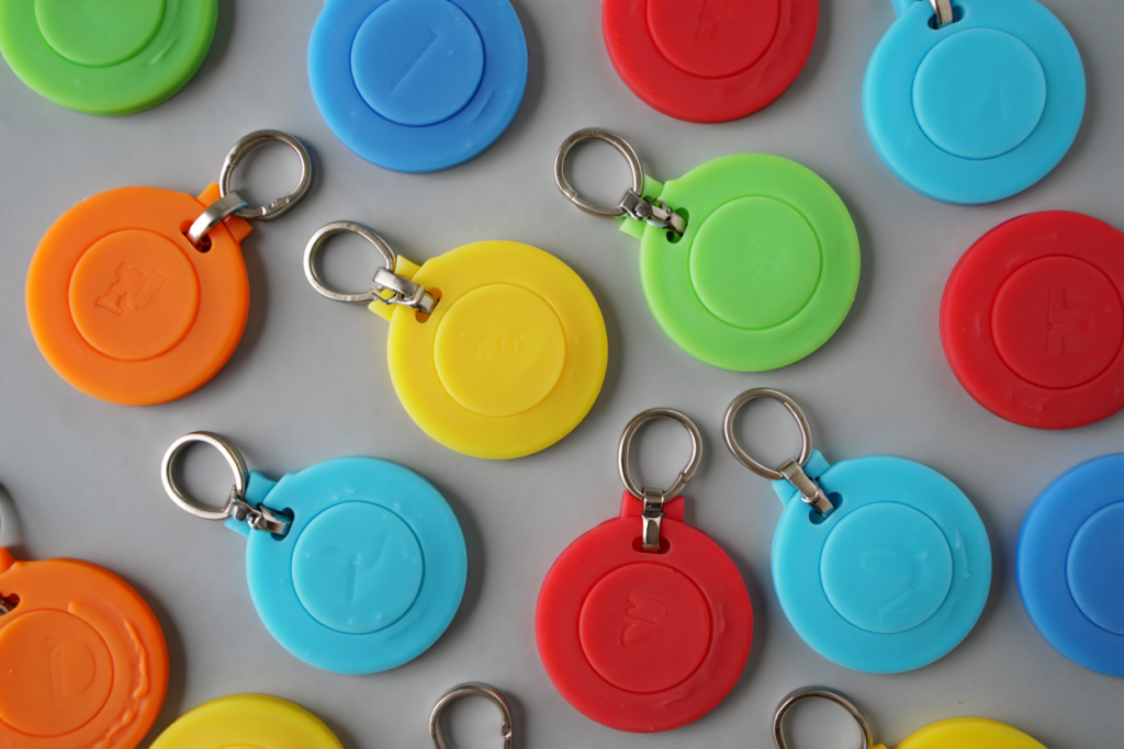 Móc khóa silicon nhiều màu đơn giản, kiểu dáng nhỏ gọn